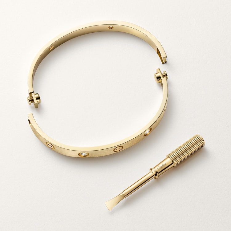 CARTIER CARTIER LOVE BRACELET, CLASSIC MODEL, BRUSHED, 4 DIAMONDS