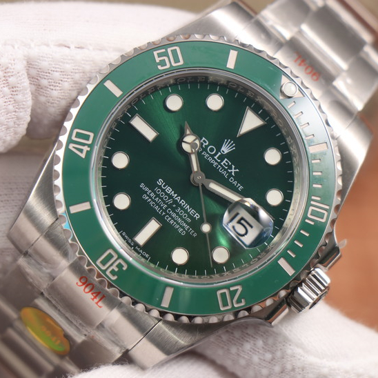 Rolex Submariner Date Hulk 40mm