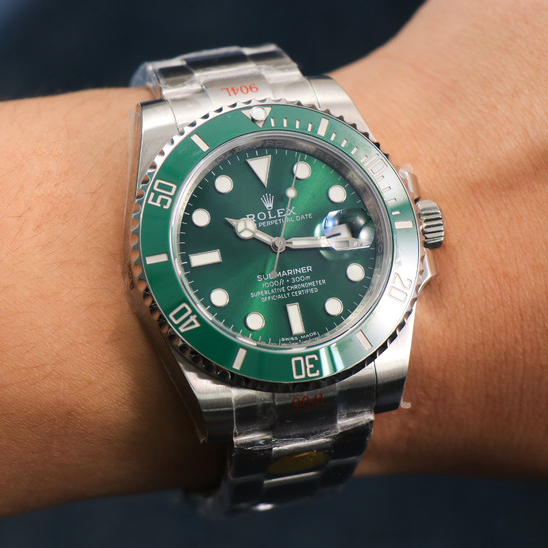 Rolex Submariner Date Hulk 40mm