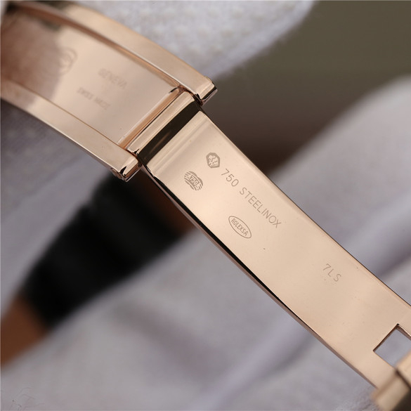 Rolex Yacht-Master Rose Gold Black Ceramic Bezel 40mm