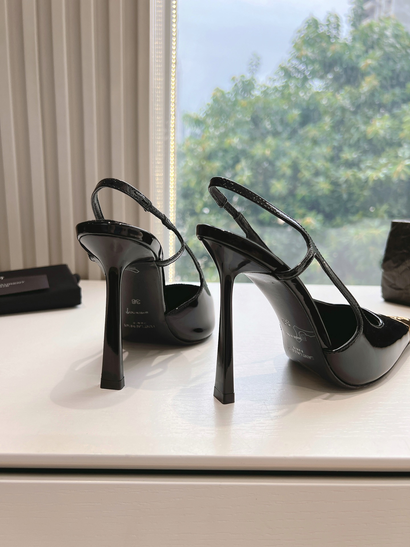 Lee metal buckle high heels 0424111502