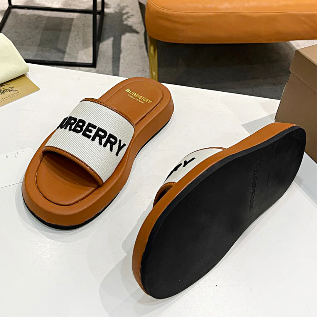 Fashion classic versatile plaid slippers 1024042207