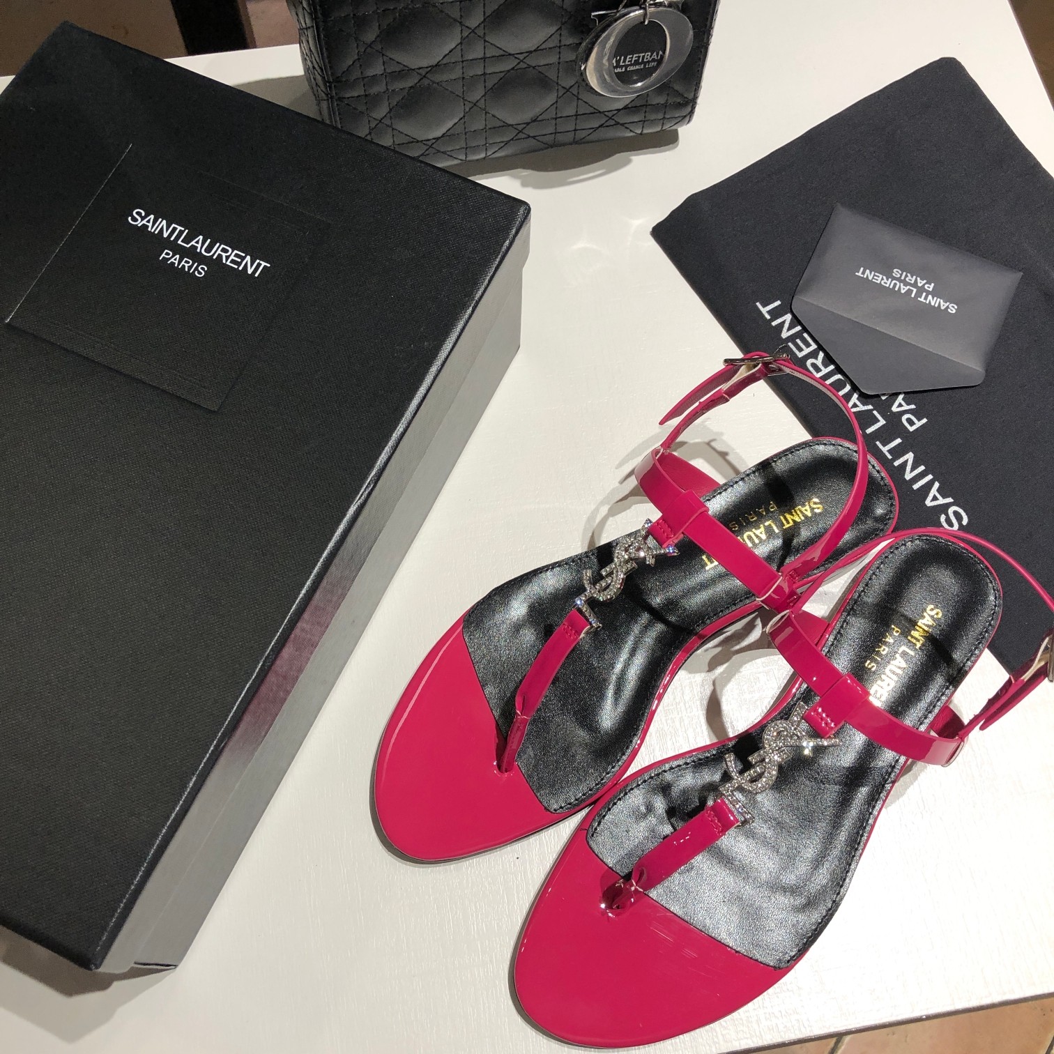 24 New Letter crystal diamond buckle flat thong sandals XC0424052804