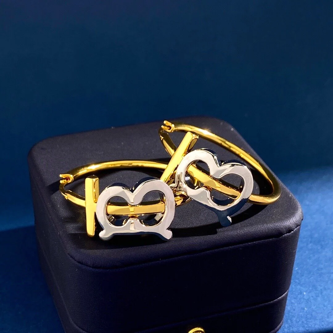 New Fashion Versatile Earrings 1024010205