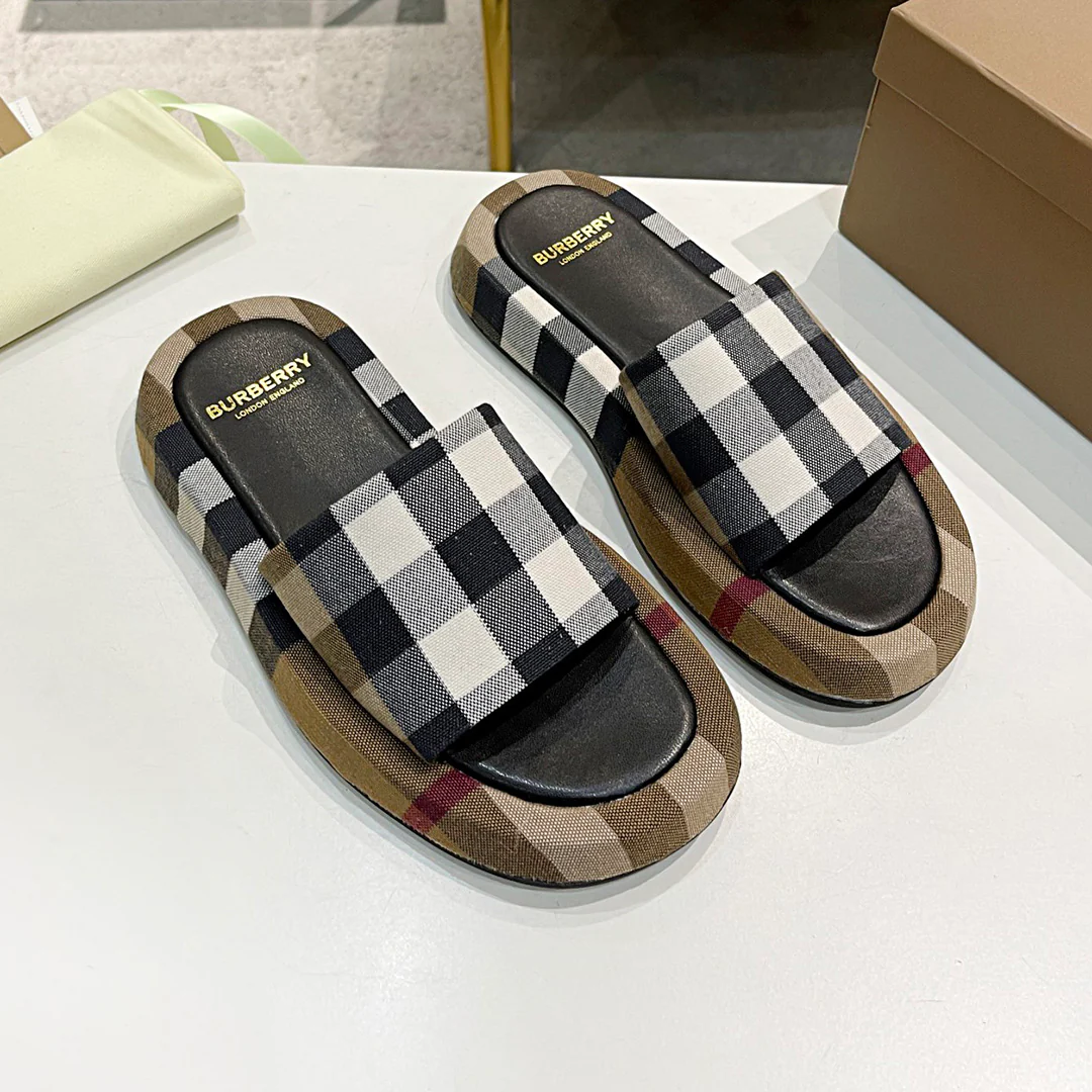 Fashion classic versatile plaid slippers 1024042208