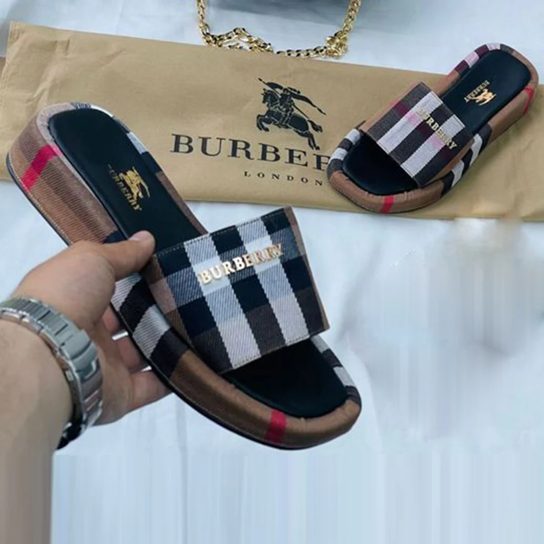 Classic plaid fashion versatile sandals and slippers 1024050612