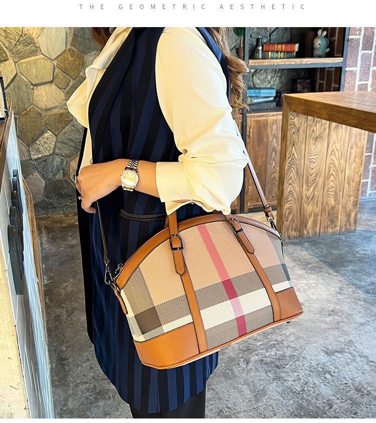 New Fashion Versatile Leather Plaid Shell Bag 1024042916