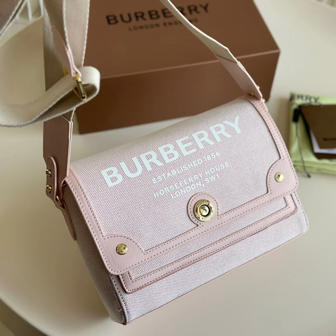 New Fashion Classic Versatile Handbag 1024041906