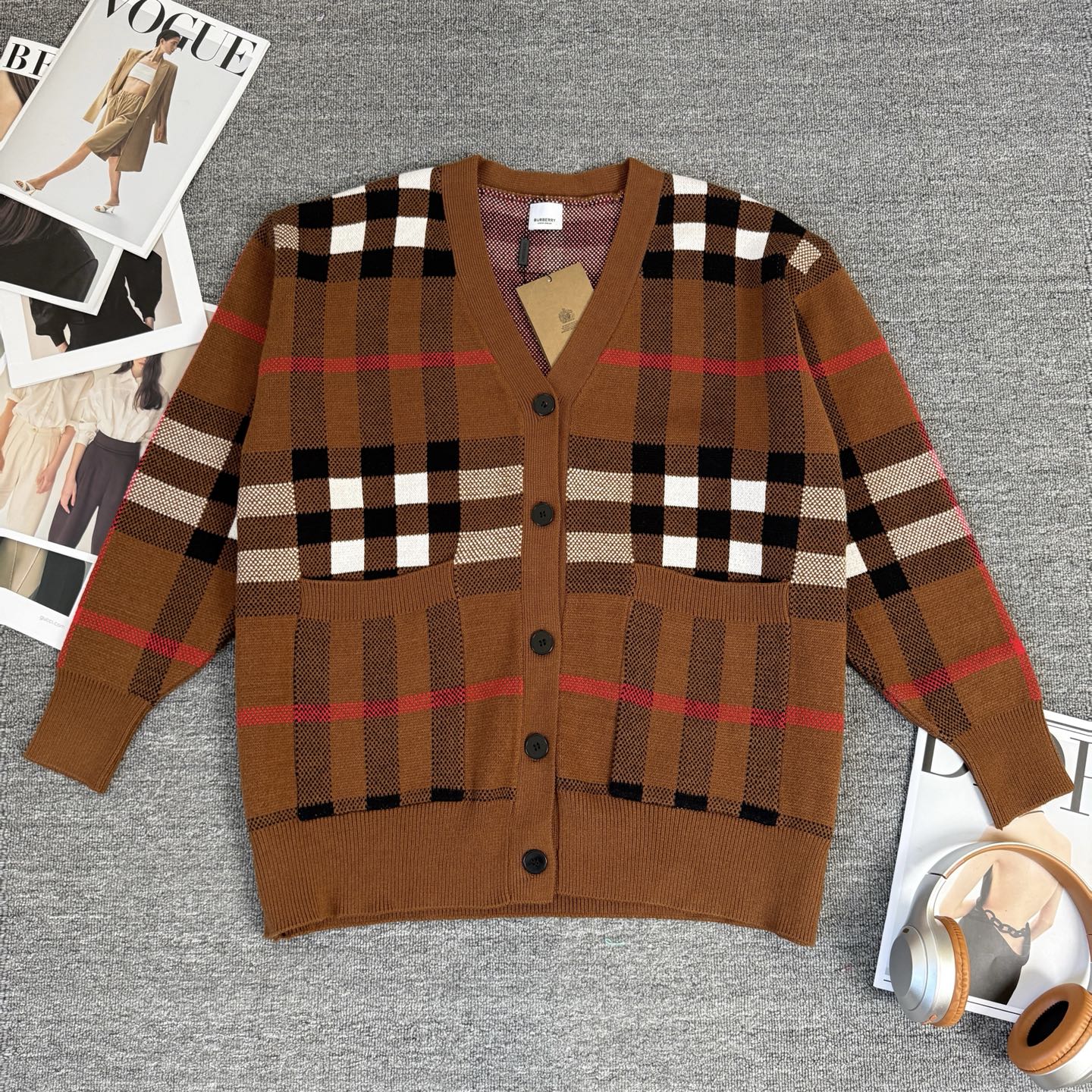 Classic BB Striped V-Neck Cardigan 0625111407