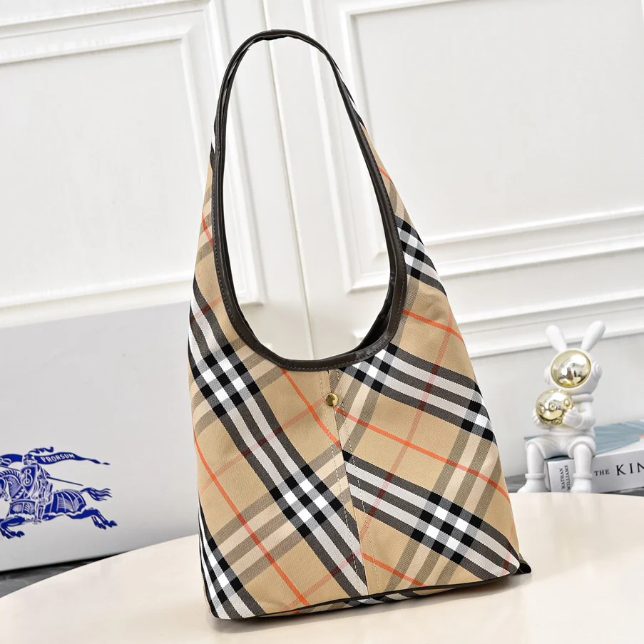 Classic Check One Room Handbag 1025011516