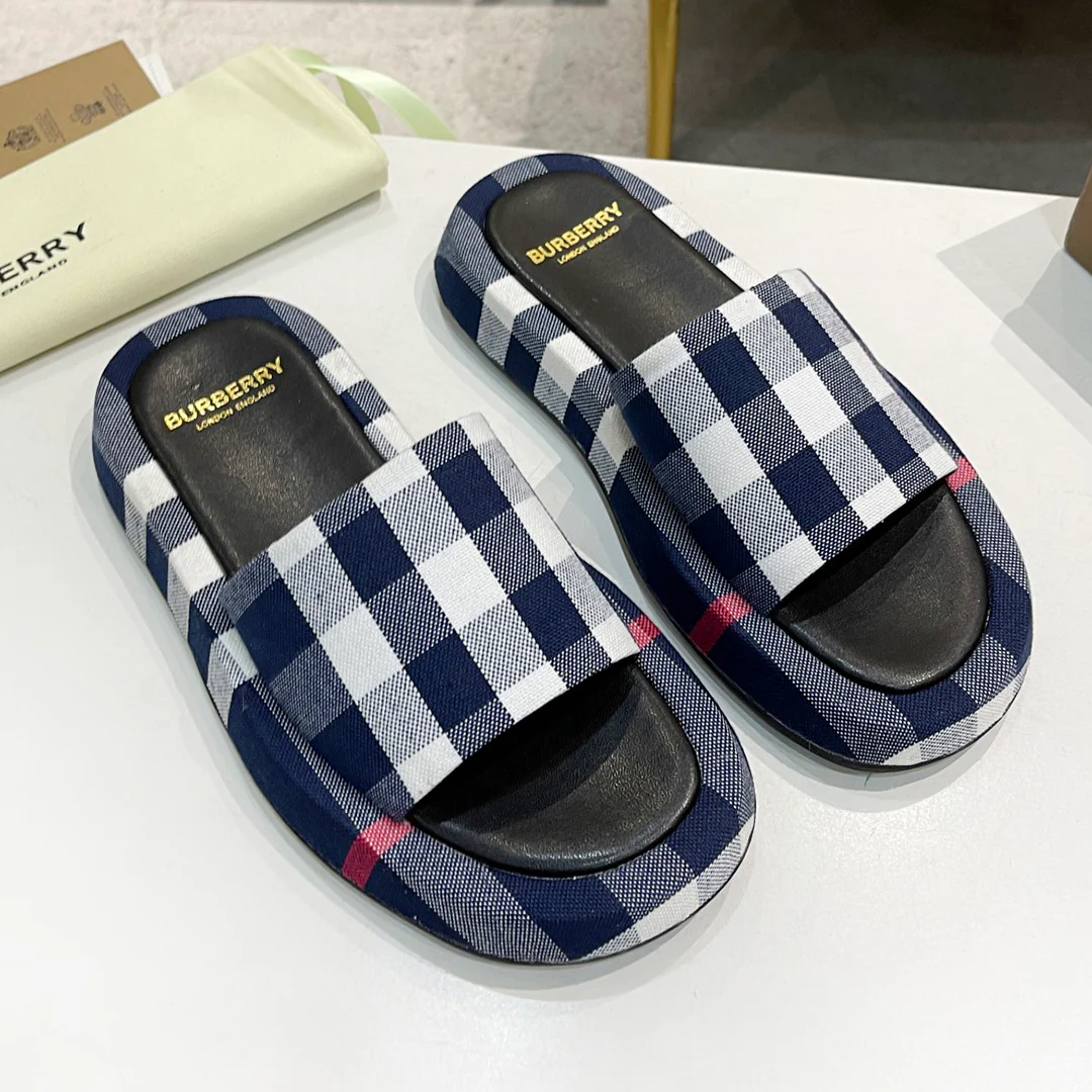 Fashion classic versatile plaid slippers 1024042208