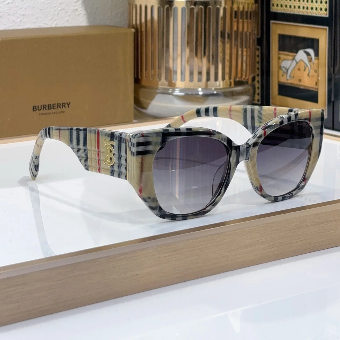 Fashion and versatile sunglasses 1025051304