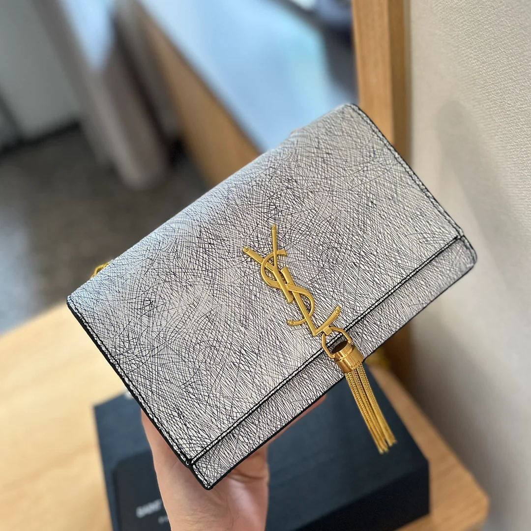 New fashion and versatile tassel crossbody bag 1024032711