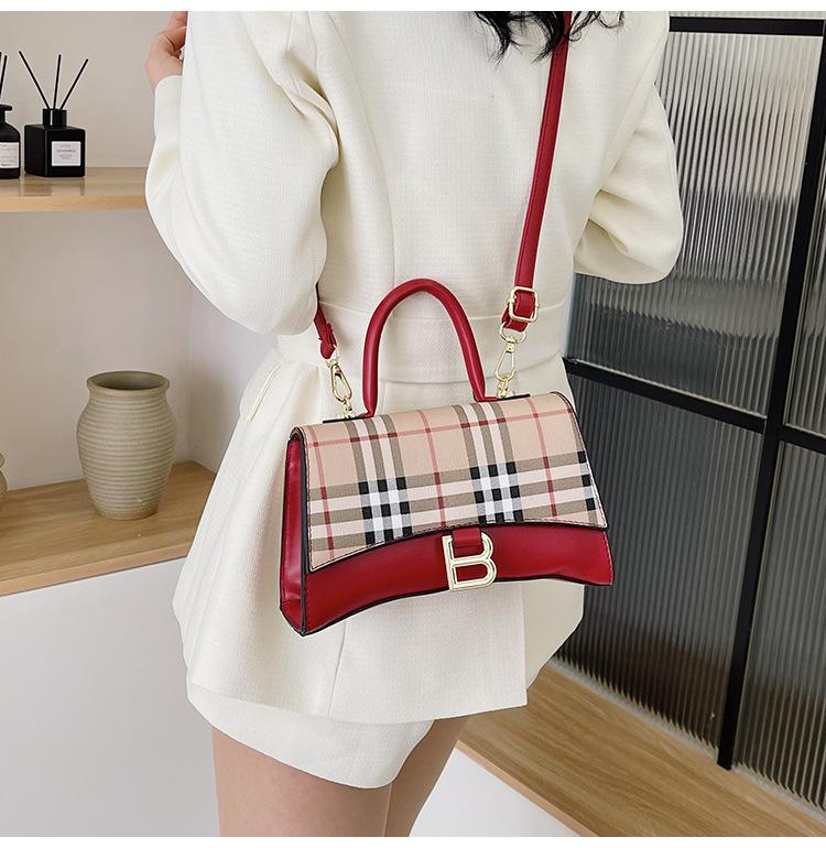 Retro Small Square Bag New High-end Sense Shoulder Bag 1024041615