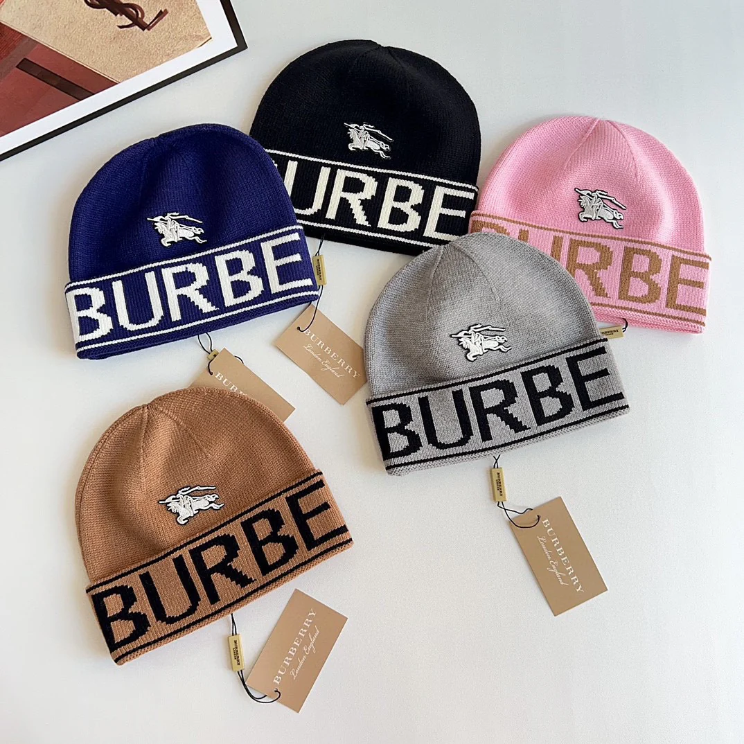 New Fashion Classic Versatile Knitted Hat 1024103116