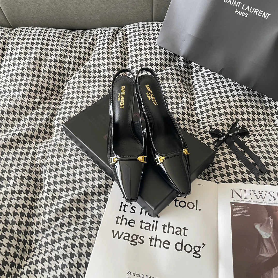 Top Luxury Fashion New Sandals 1025032424