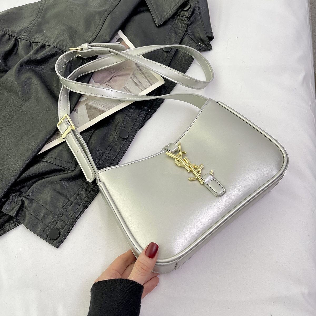 New Fashion Versatile Crossbody Bag 1023122515