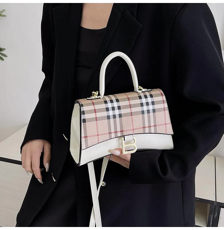 Retro Small Square Bag New High-end Sense Shoulder Bag 1024041615