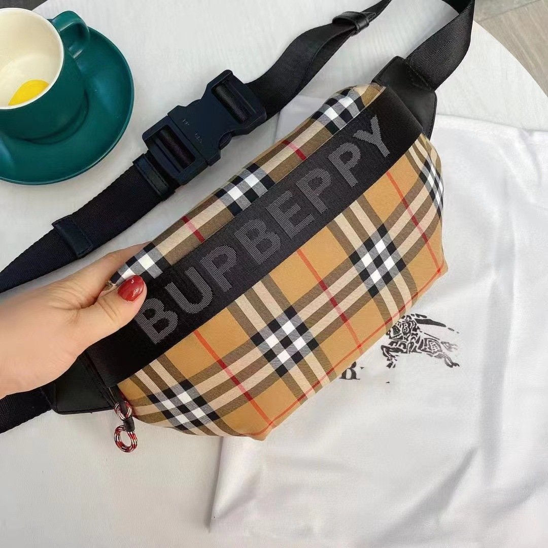 New Fashion And Versatile Classic Waist Bag 1023121803