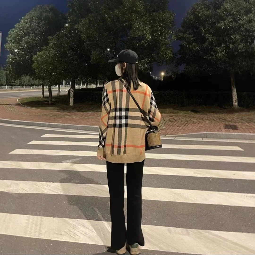 Khaki Classic Plaid Sweater 0823122501