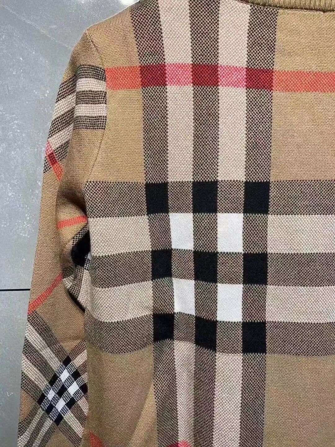 Khaki Classic Plaid Sweater 0823122501
