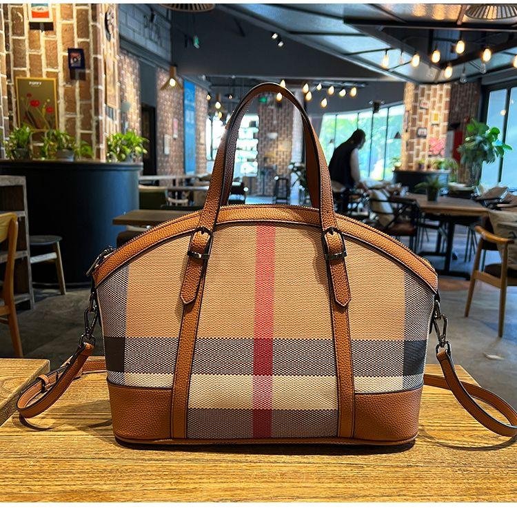 New Fashion Versatile Leather Plaid Shell Bag 1024042916