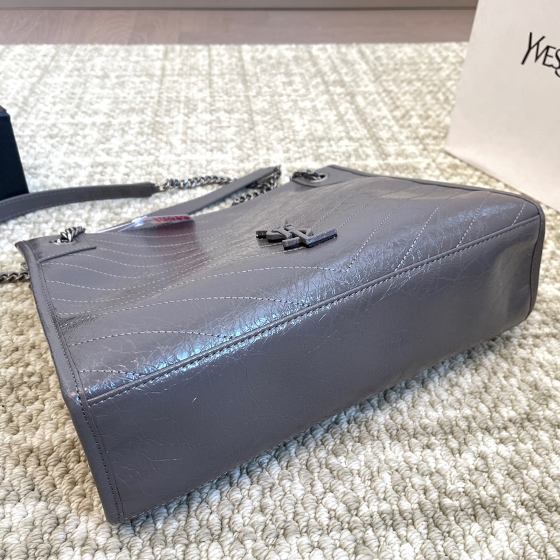 Versatile fashion tote bag 18241105