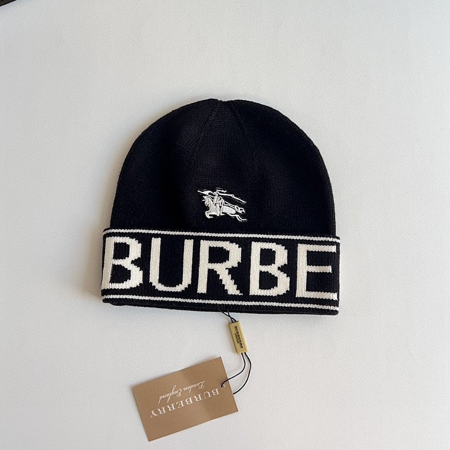 New Fashion Classic Versatile Knitted Hat 1024103116