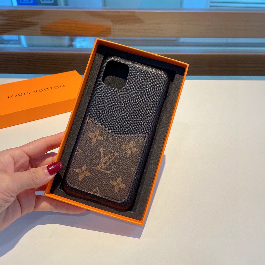 Louis Vuitton LV Unisex Apple IPhone Bumper Pallas Brown Monogram Canvas Black Calf Leather