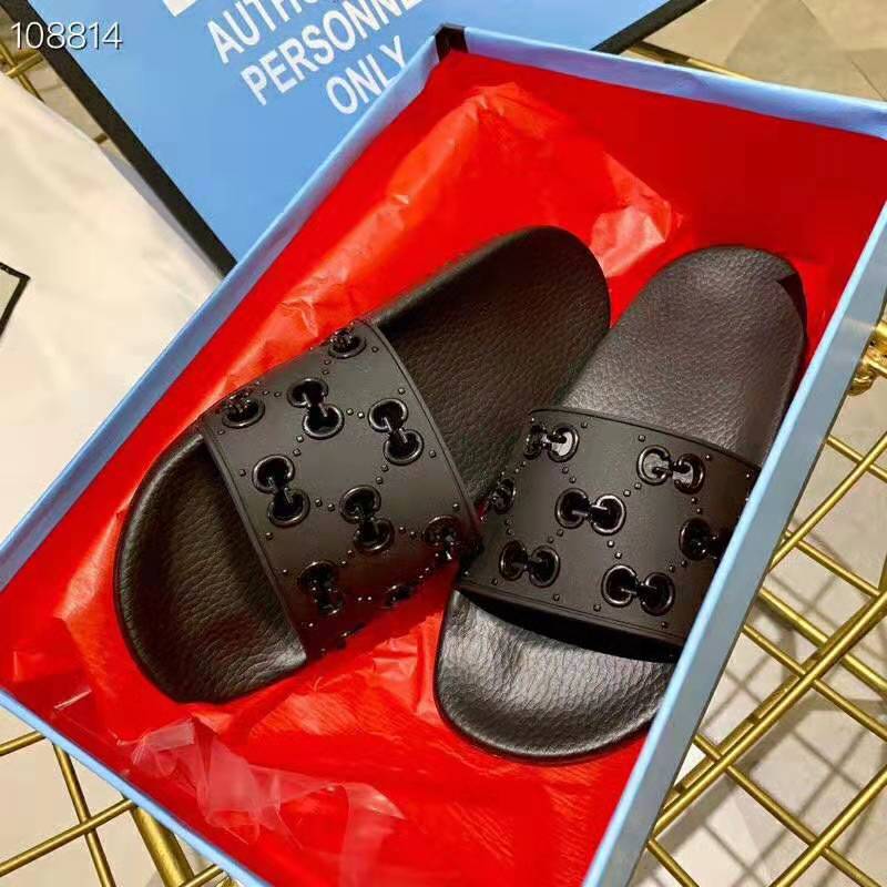 Gucci Men’s Rubber GG Slide Sandal-Black