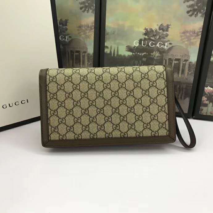 Gucci Women Dionysus GG Supreme Clutch Beige/Ebony GG Supreme Canvas
