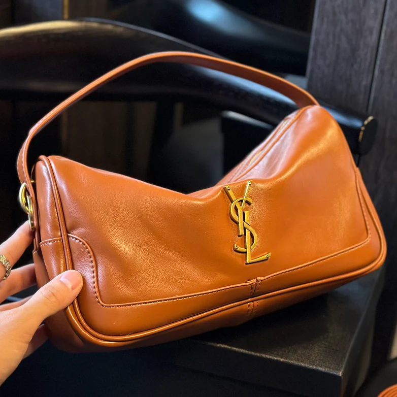 New versatile handbag 1024101205