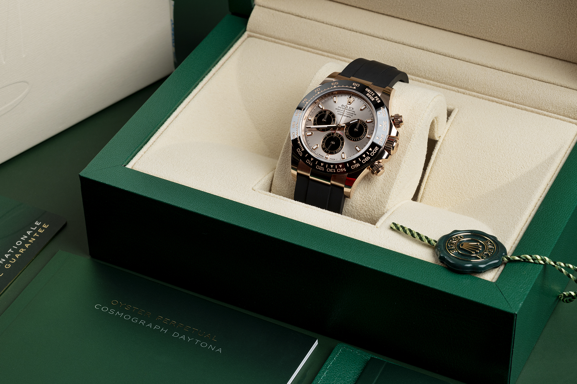 Rolex Cosmograph Daytona 'Sundust' Brand New 'OysterFlex'