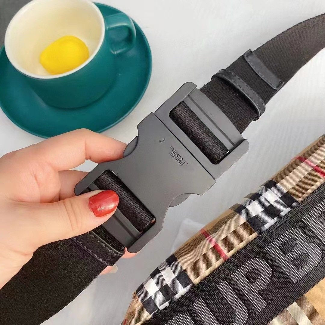 New Fashion And Versatile Classic Waist Bag 1023121803