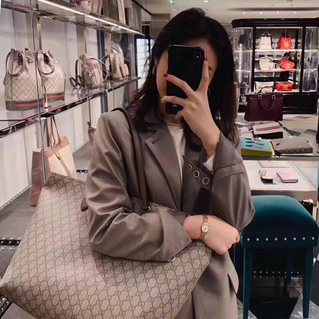 Gucci GG Women Ophidia GG Medium Tote in Beige/Ebony Soft GG Supreme