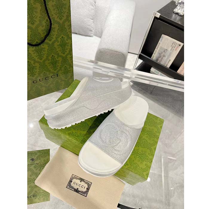 Gucci Unisex GG Interlocking G Slide Sandal Metallic Silver Rubber Low 4.3 CM Heel