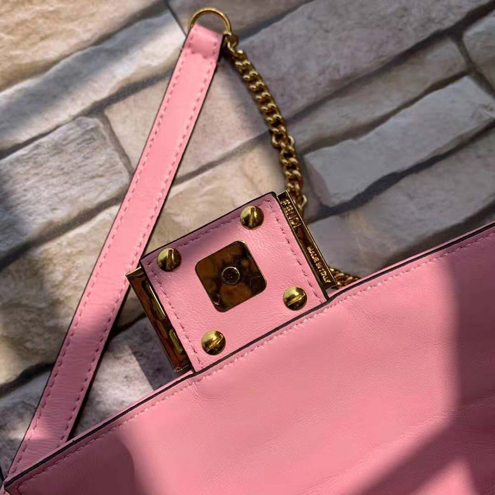 Fendi Women Baguette Soft Nappa Leather Bag-Pink