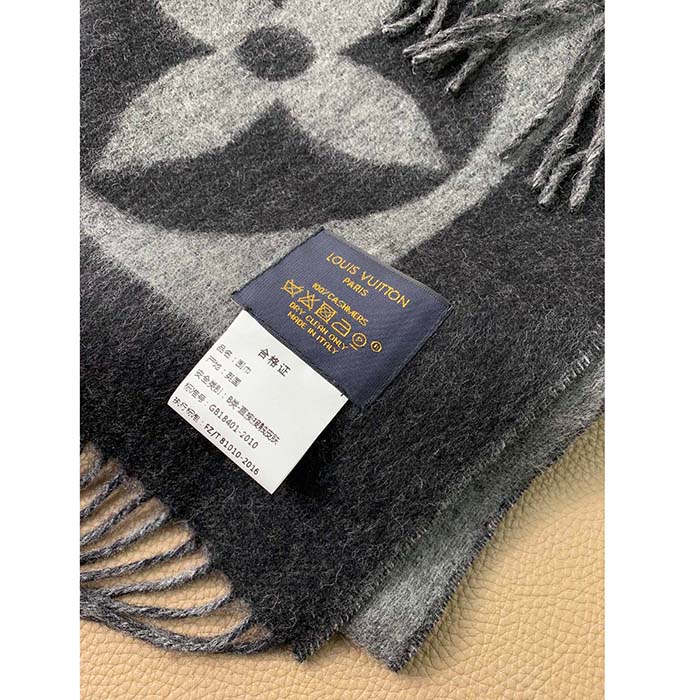 Louis Vuitton Unisex LV Cardiff Scarf Two-Tone Monogram Flower