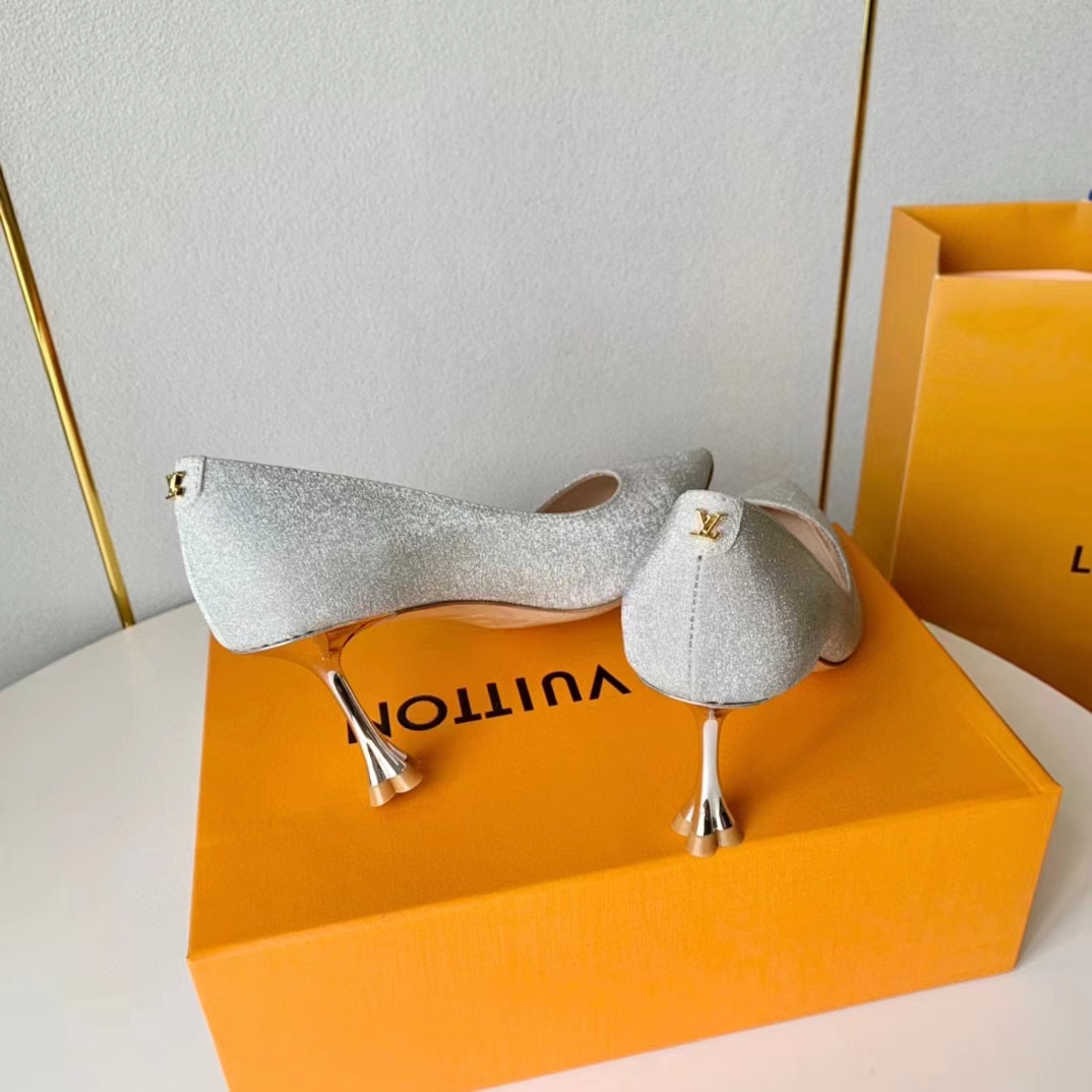 Louis Vuitton LV Women Blossom Pump Silver Textile Leather 9.5 CM Monogram Flower Heel