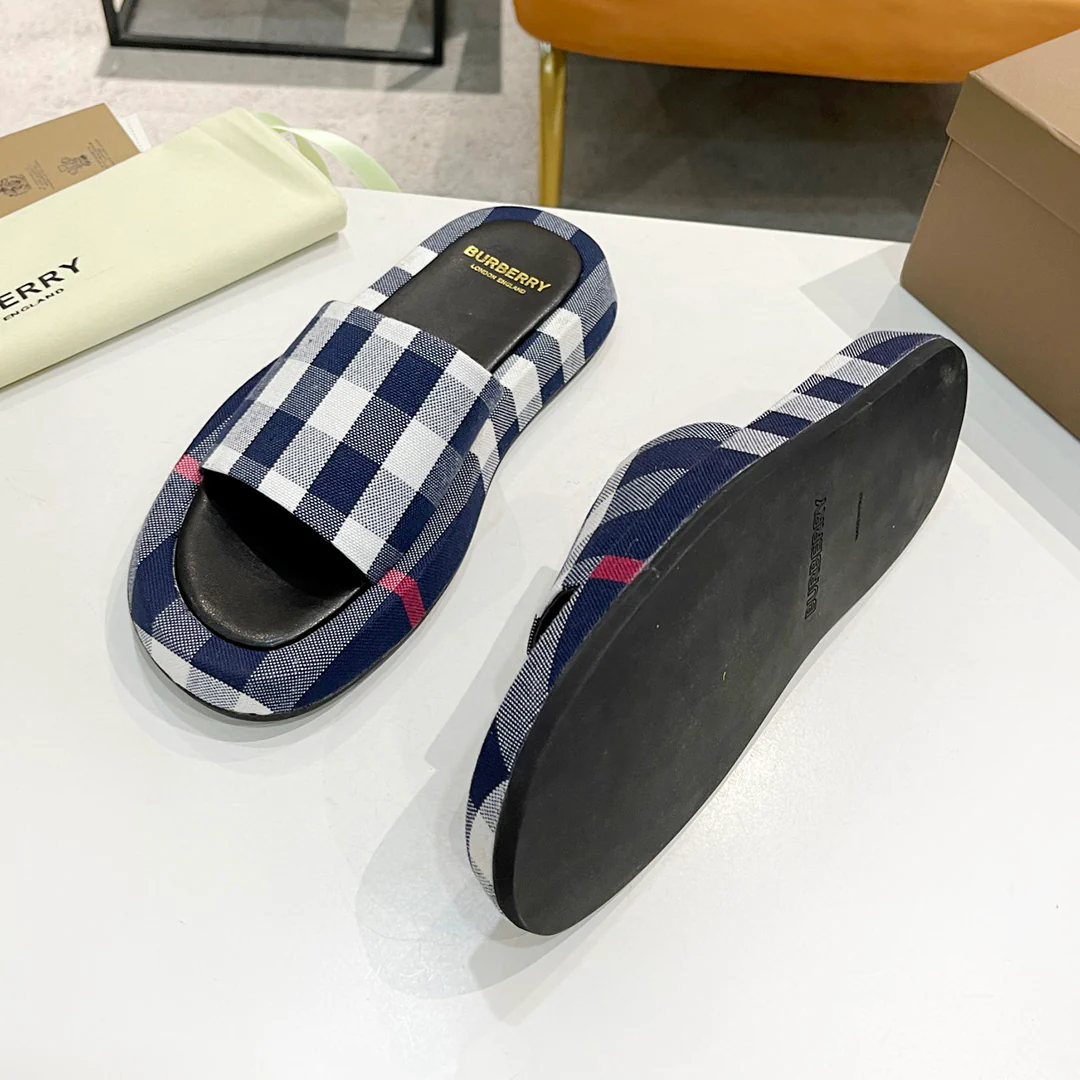 Fashion classic versatile plaid slippers 1024042208