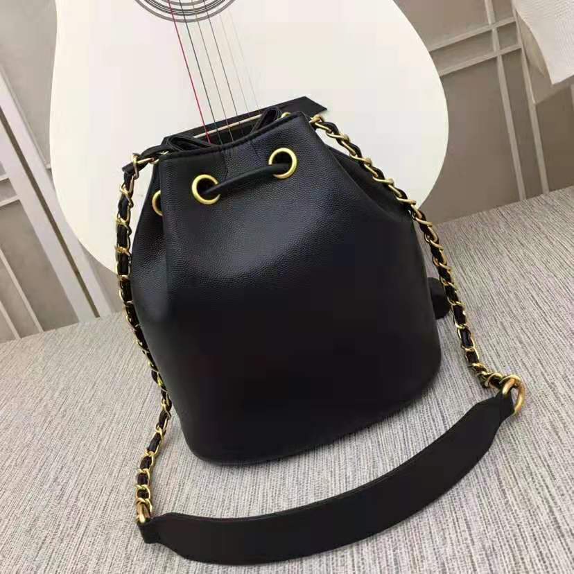 Chanel Women Small Drawstring Bag in Grained Calfskin Leather-Black