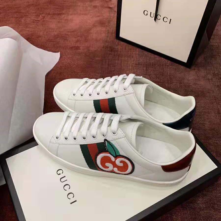 Gucci Unisex Ace Sneaker with GG Apple in White Leather 2 cm Heel