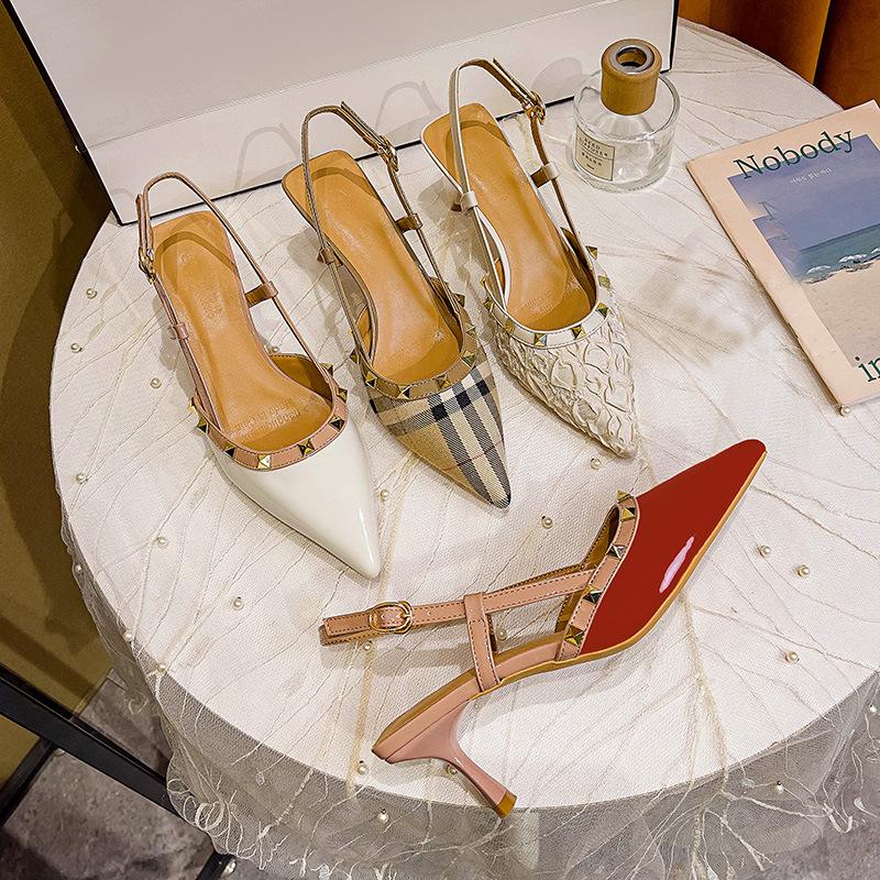 New style rivet buckle pointed toe high heels 1024022102