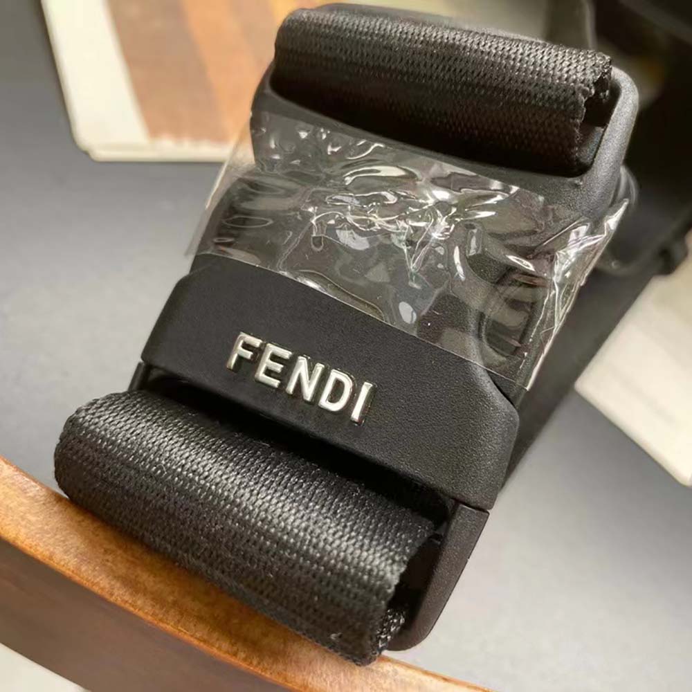 Fendi Men Baguette Black Calf Leather Bag