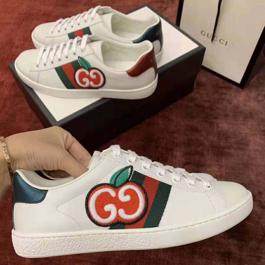 Gucci Unisex Ace Sneaker with GG Apple in White Leather 2 cm Heel