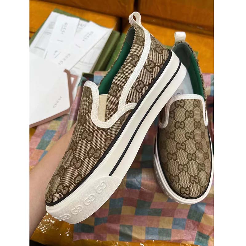 Gucci Unisex GG Tennis 1977 Slip On Sneaker Beige Ebony GG Supreme Canvas