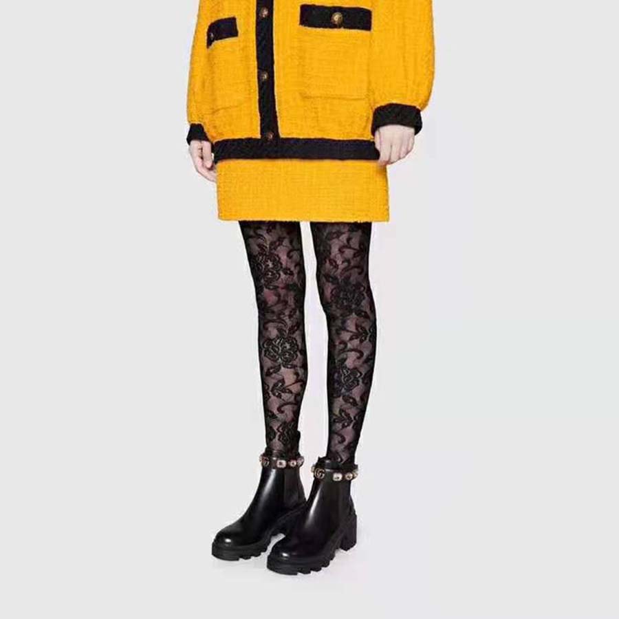 Gucci Women Gucci Leather Ankle Boot with Belt in Black Leather 6 cm Heel