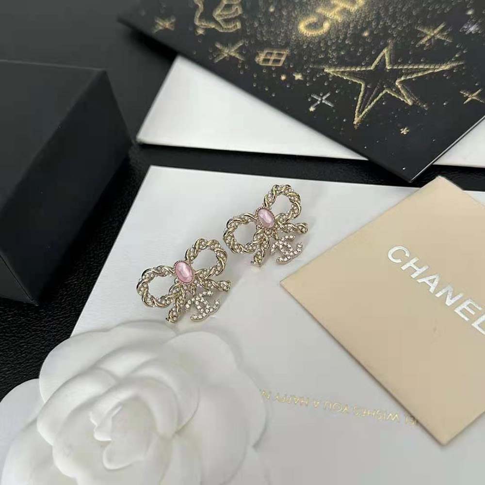 Chanel Women Stud Earrings in Metal Glass Pearls and Strass