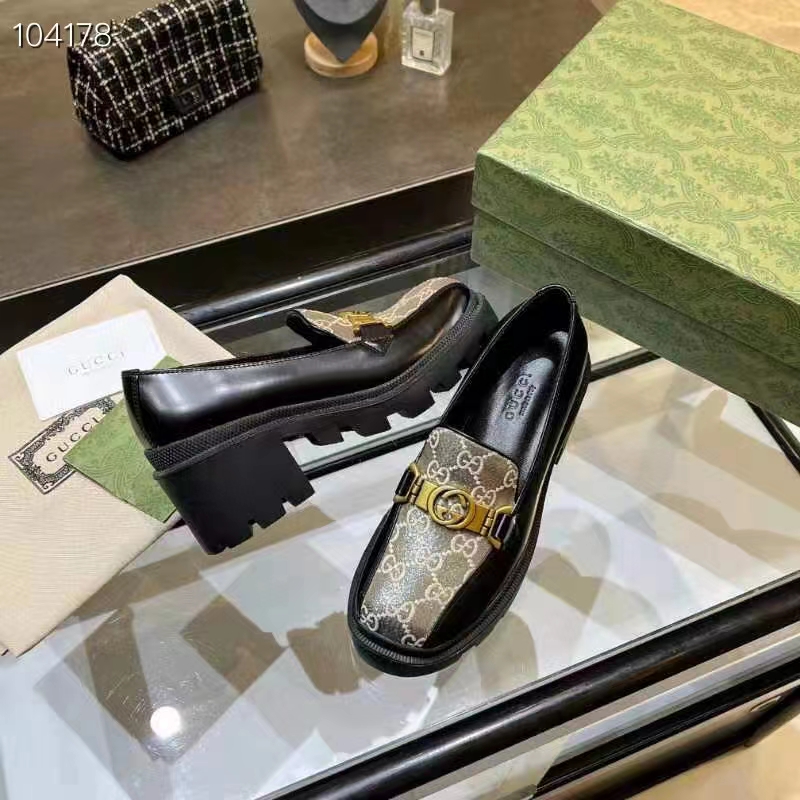 Gucci Women Loafer Interlocking G Black Leather Beige Ebony GG Supreme Canvas