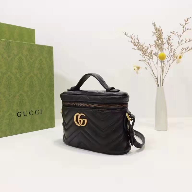 Gucci Unisex GG Marmont Mini Bag Black Chevron Matelassé Leather Double G